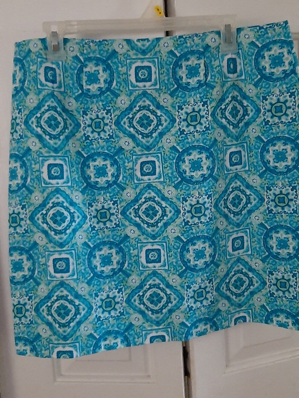 Talbots Turquoise, White & Mint Green Print Skirt * Size 12